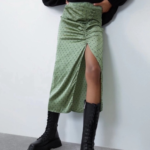 Zara Dresses & Skirts - ZARA Satin Green Polka Dot Midi Skirt with Slit Size S